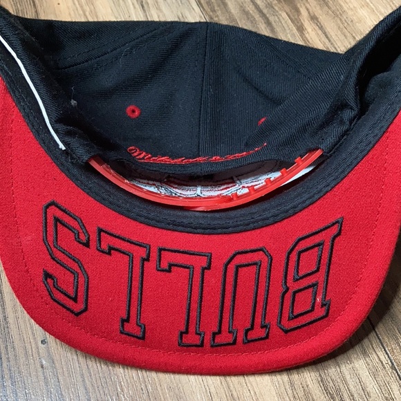 Chicago Bulls Mitchell & Ness Throwback SnapBack Hat NBA basketball cap BOOKIE - Picture 7 of 11